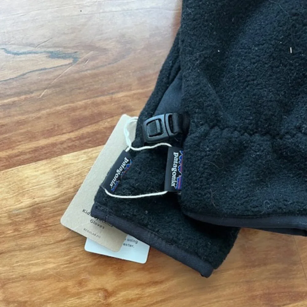 NWT**  Kids' Synchilla™ Fleece Gloves